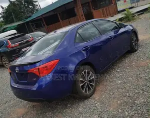 Toyota Corolla 2017 Blue