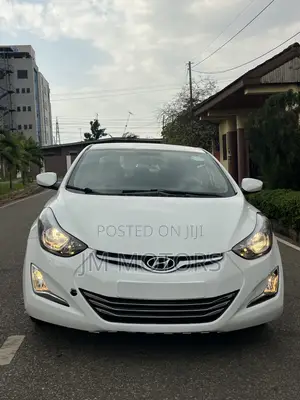 Hyundai Elantra Limited Sedan FWD (1.8L 4cyl 6A) 2016 White