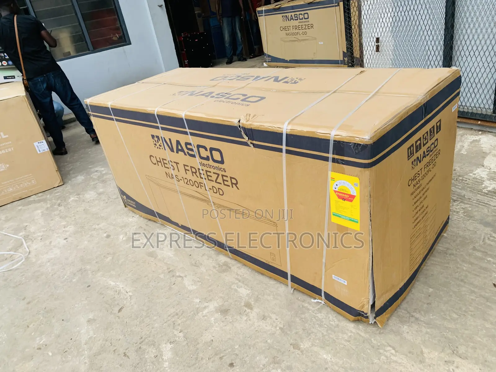 Newly Nasco 800L 2-Star Commercial Chest Freezer, Silver NAS-1200FL-DD