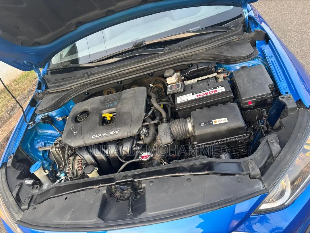 Hyundai Elantra 2018 Blue