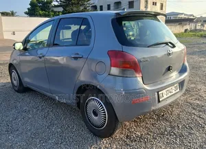 Toyota Vitz 2010 Gray