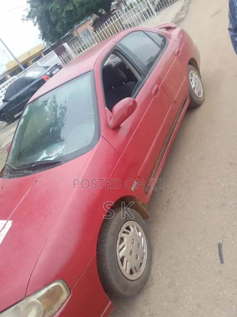 Nissan Sentra 2006 Red