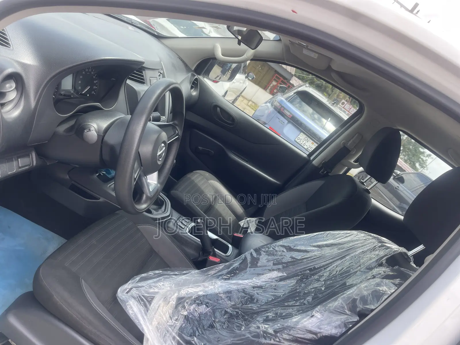 Nissan Navara 2023 White