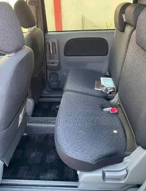 Toyota Sienta 2012 Red