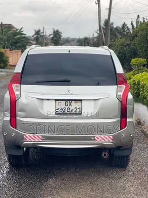 Mitsubishi Montero 2019 Silver