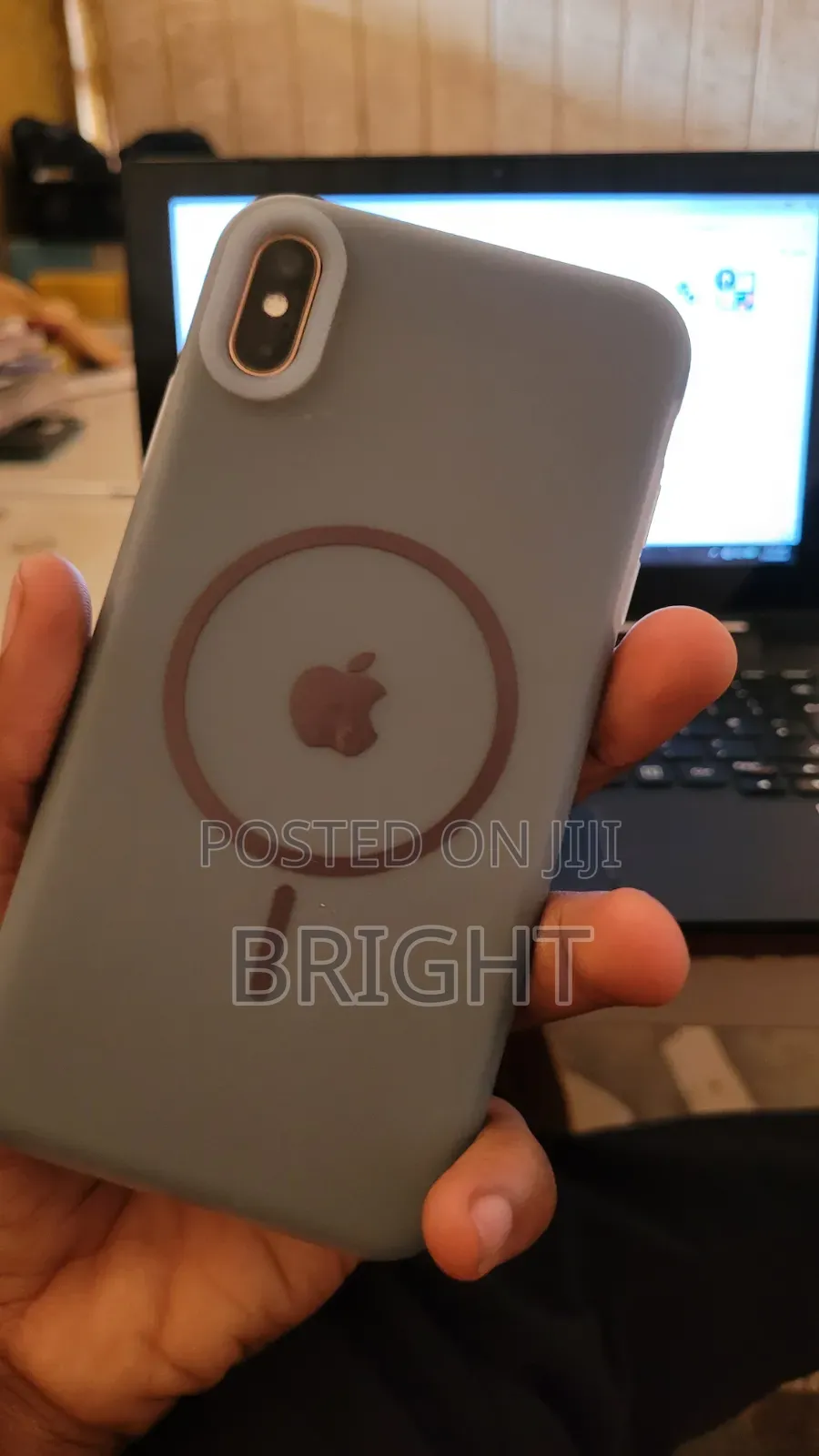 Apple iPhone XS Max 64 GB Gold