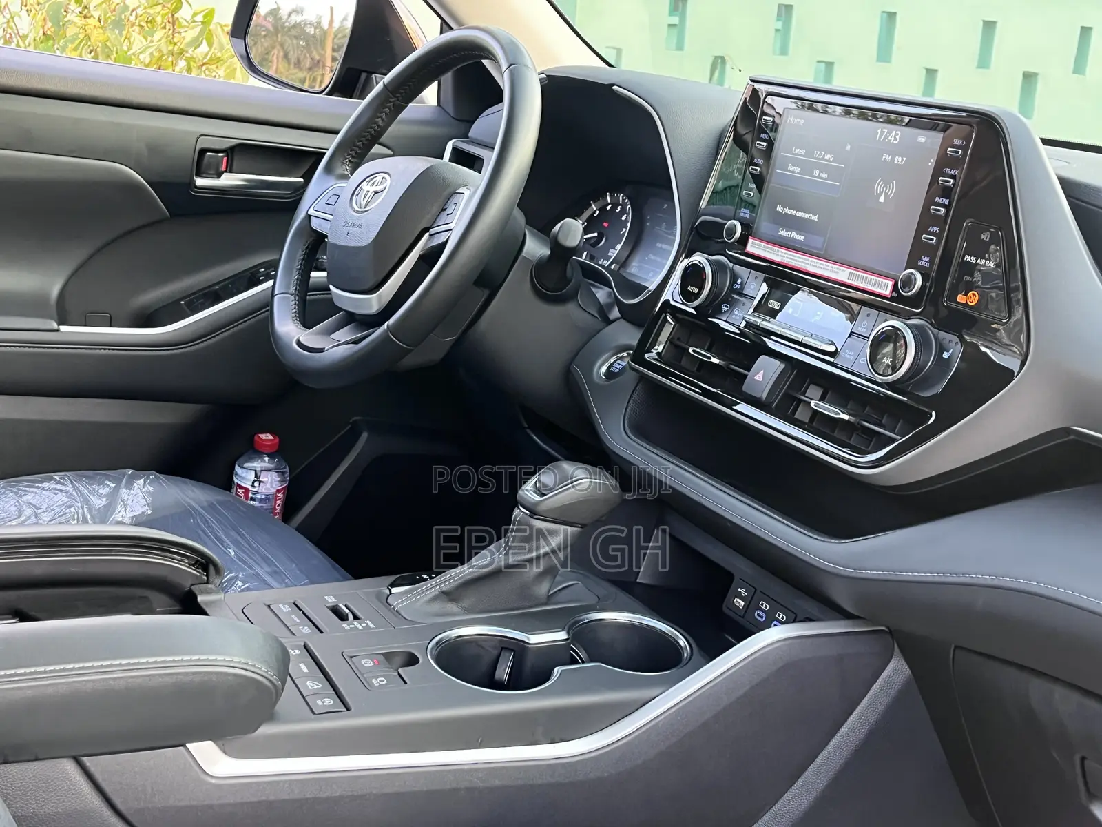 Toyota Highlander XLE 2022 Black