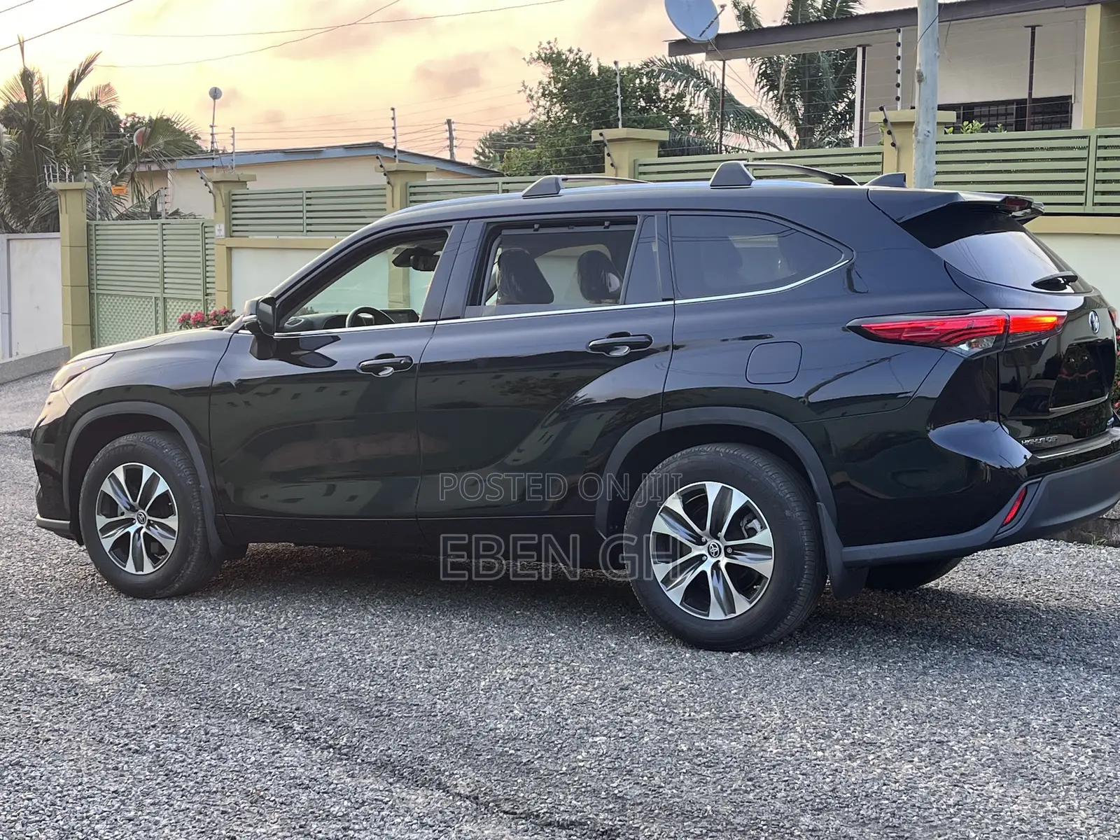 Toyota Highlander XLE 2022 Black