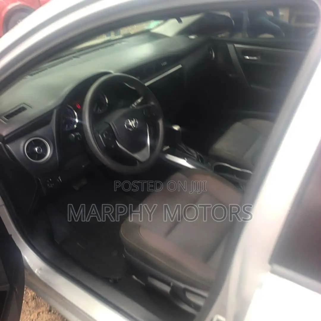 Toyota Corolla 2018 Gray