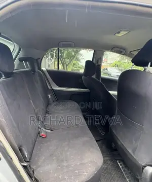 Toyota Vitz 1.3 AWD 3dr 2010 Silver