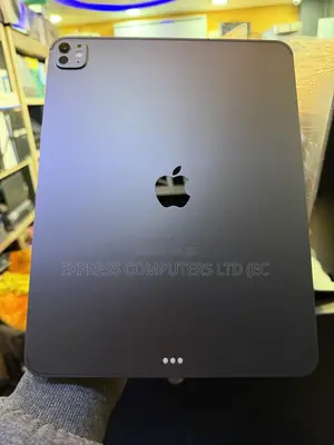 Apple iPad Pro 13 (2025) 256 GB Silver