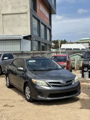 Toyota Corolla S Special Edition 4dr Sedan (1.8L 4cyl 4A) 2013 Gray