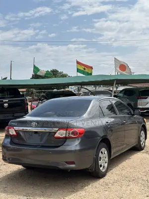 Toyota Corolla S Special Edition 4dr Sedan (1.8L 4cyl 4A) 2013 Gray