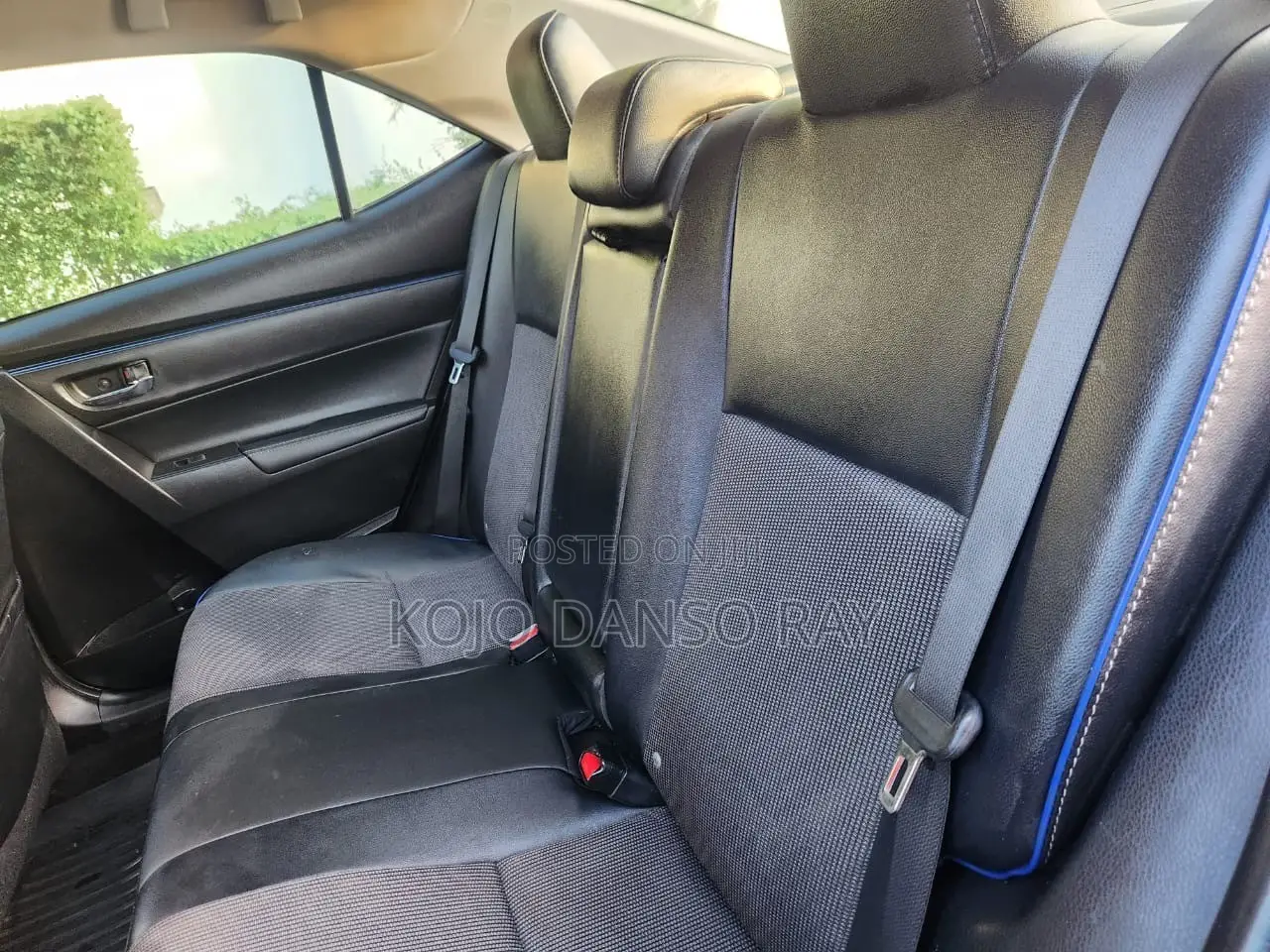 Toyota Corolla SE Special Edition 4dr Sedan (1.8L 4cyl CVT) 2017 Blue