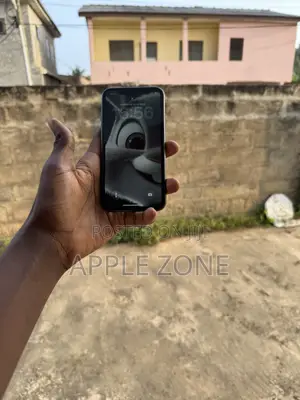 Apple iPhone 11 64 GB Black