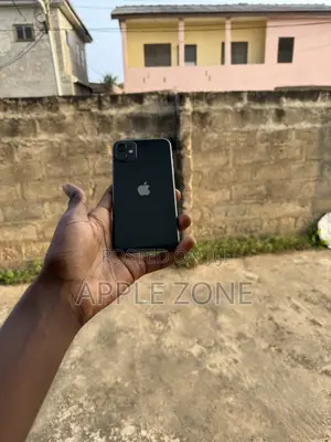 Apple iPhone 11 64 GB Black