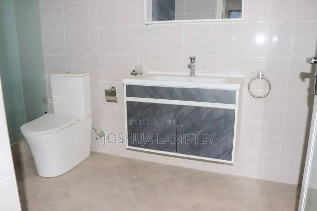 4bdrm House in Palm Ridge Estate, Community 25 for sale