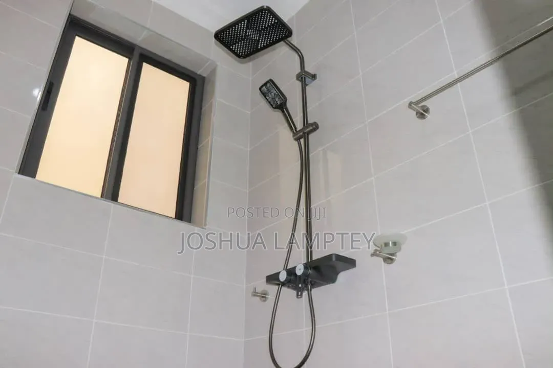 4bdrm House in Palm Ridge Estate, Community 25 for sale