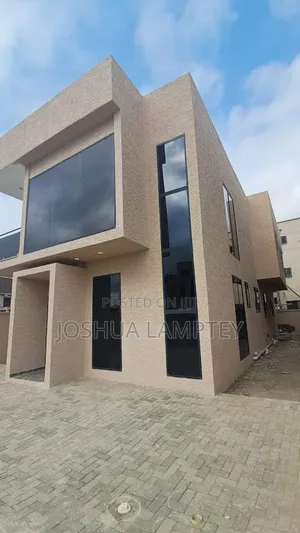 4bdrm House in Palm Ridge Estate, Community 25 for sale