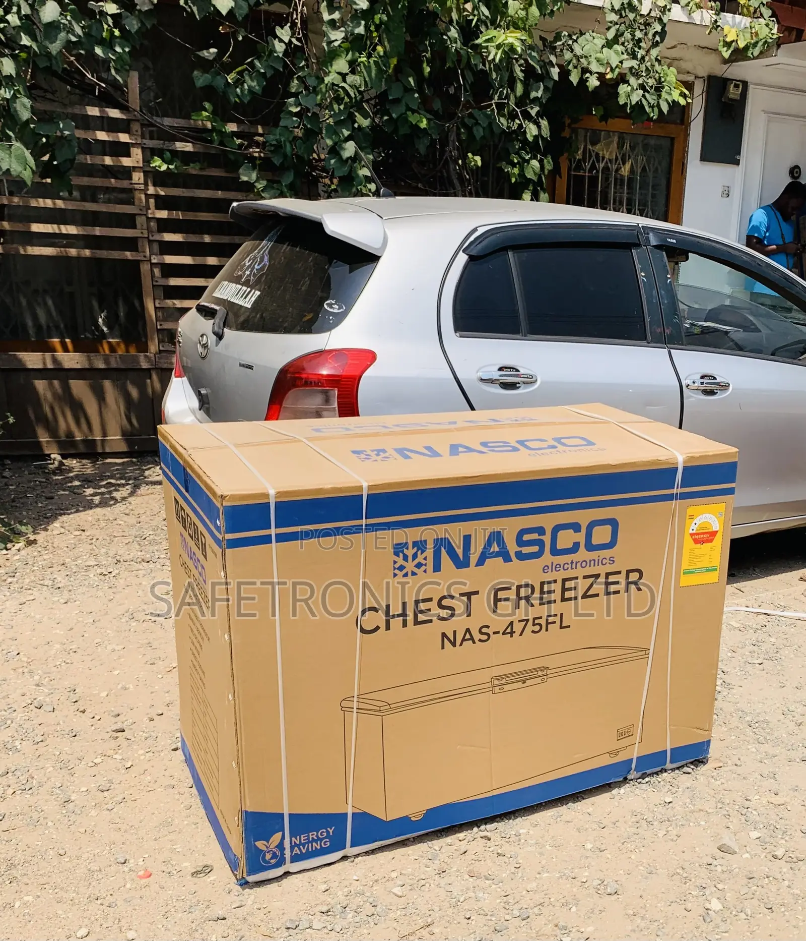 Perfect Sleek Nasco Chest Freezer 400L NAS-475FL-B