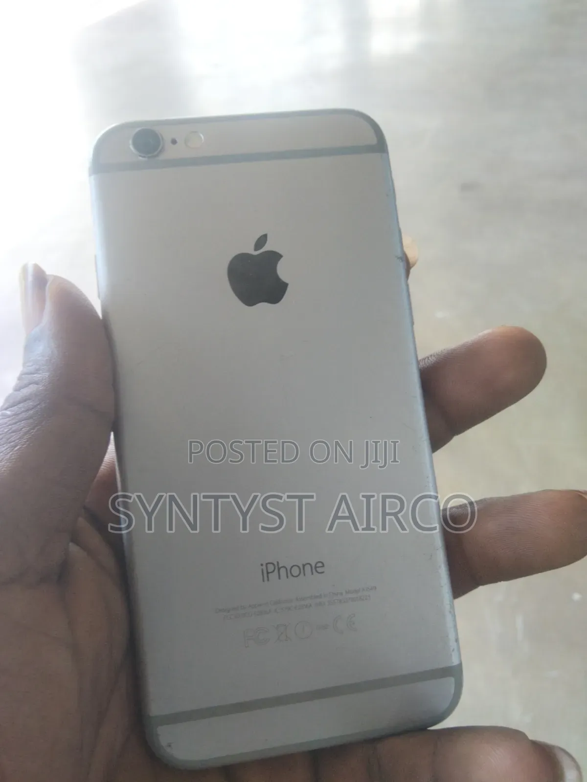 Apple iPhone 6 64 GB White