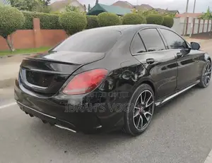 Mercedes-Benz C300 2020 Black