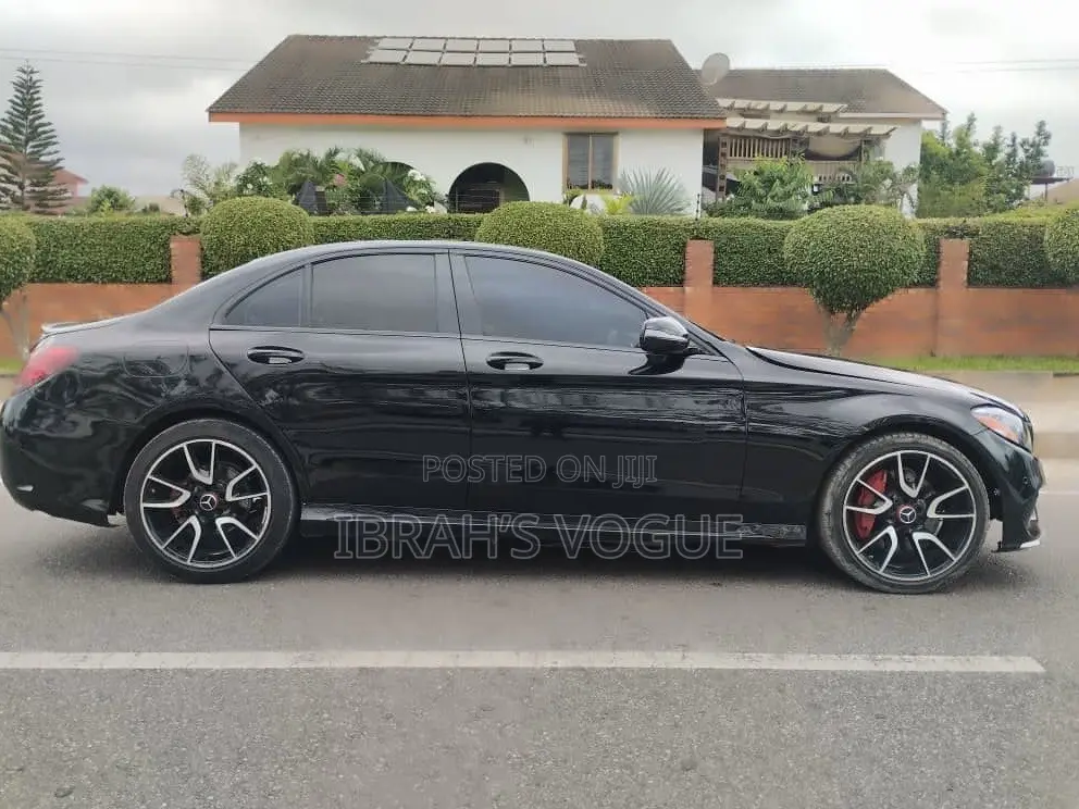 Mercedes-Benz C300 2020 Black