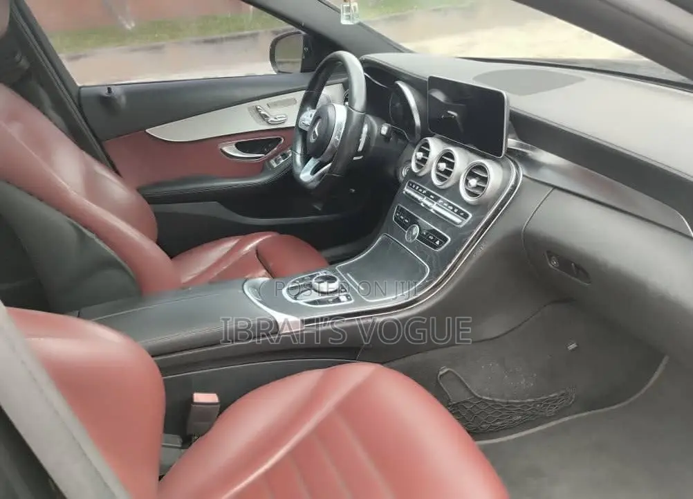 Mercedes-Benz C300 2020 Black