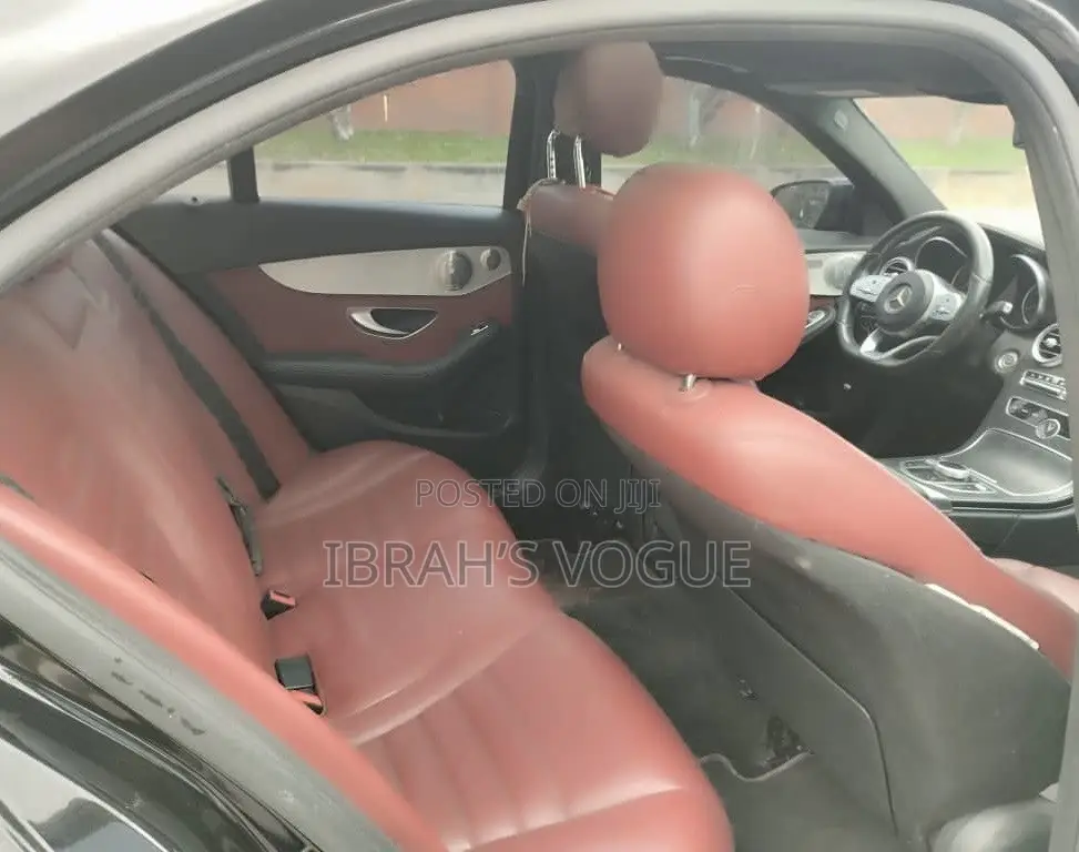 Mercedes-Benz C300 2020 Black