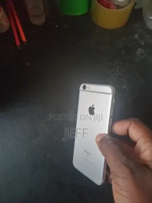 Apple iPhone 6s 16 GB Silver