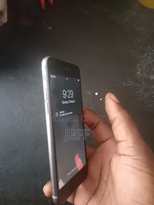 Apple iPhone 6s 16 GB Silver