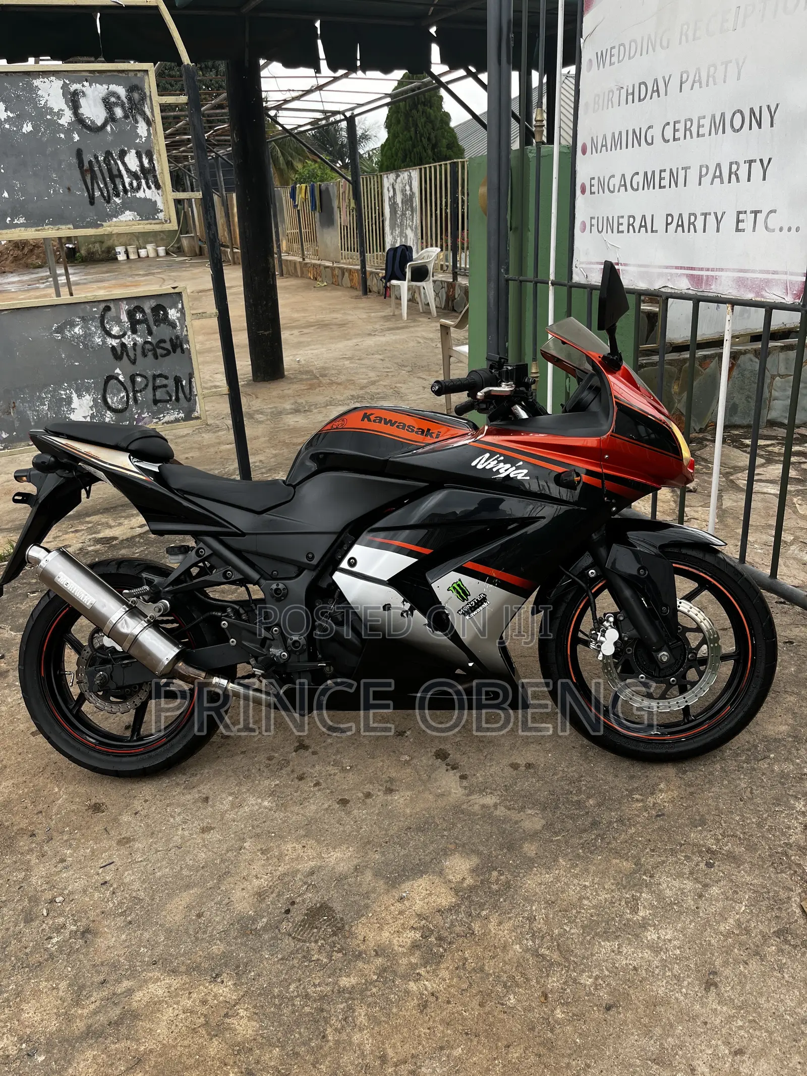 Kawasaki 2010 Black