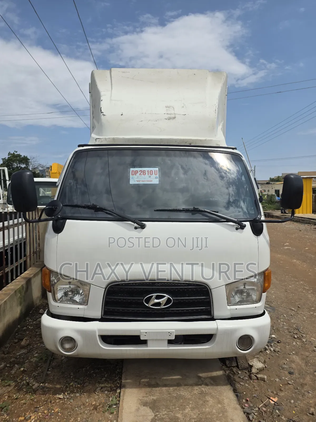 Hyundai Might Food Bus