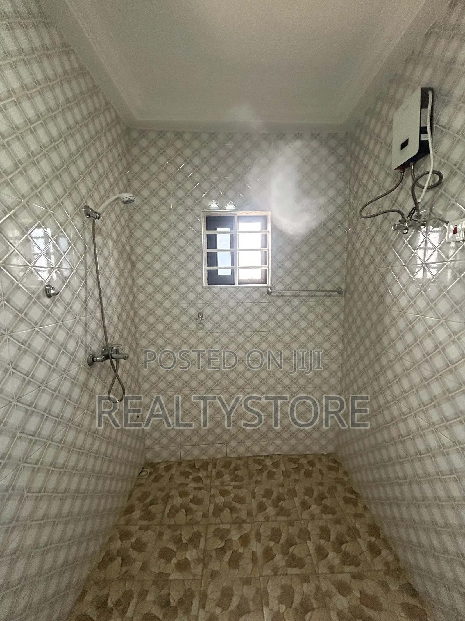 3bdrm Apartment in Haatso, Accra Metropolitan for rent