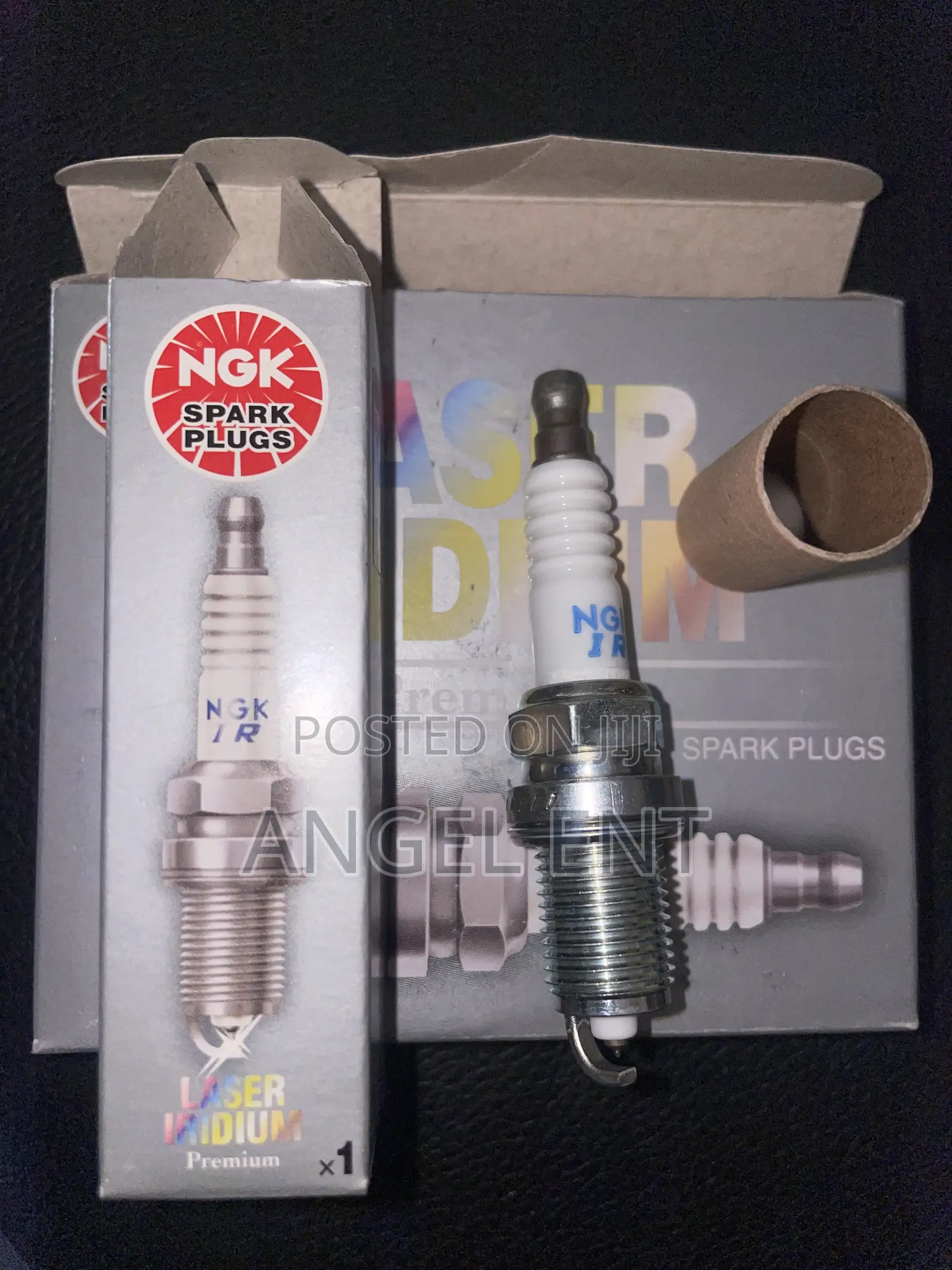 14 Short NGK Spark Plugs Available for Toyota/Accord/Acura Etc 4pcs