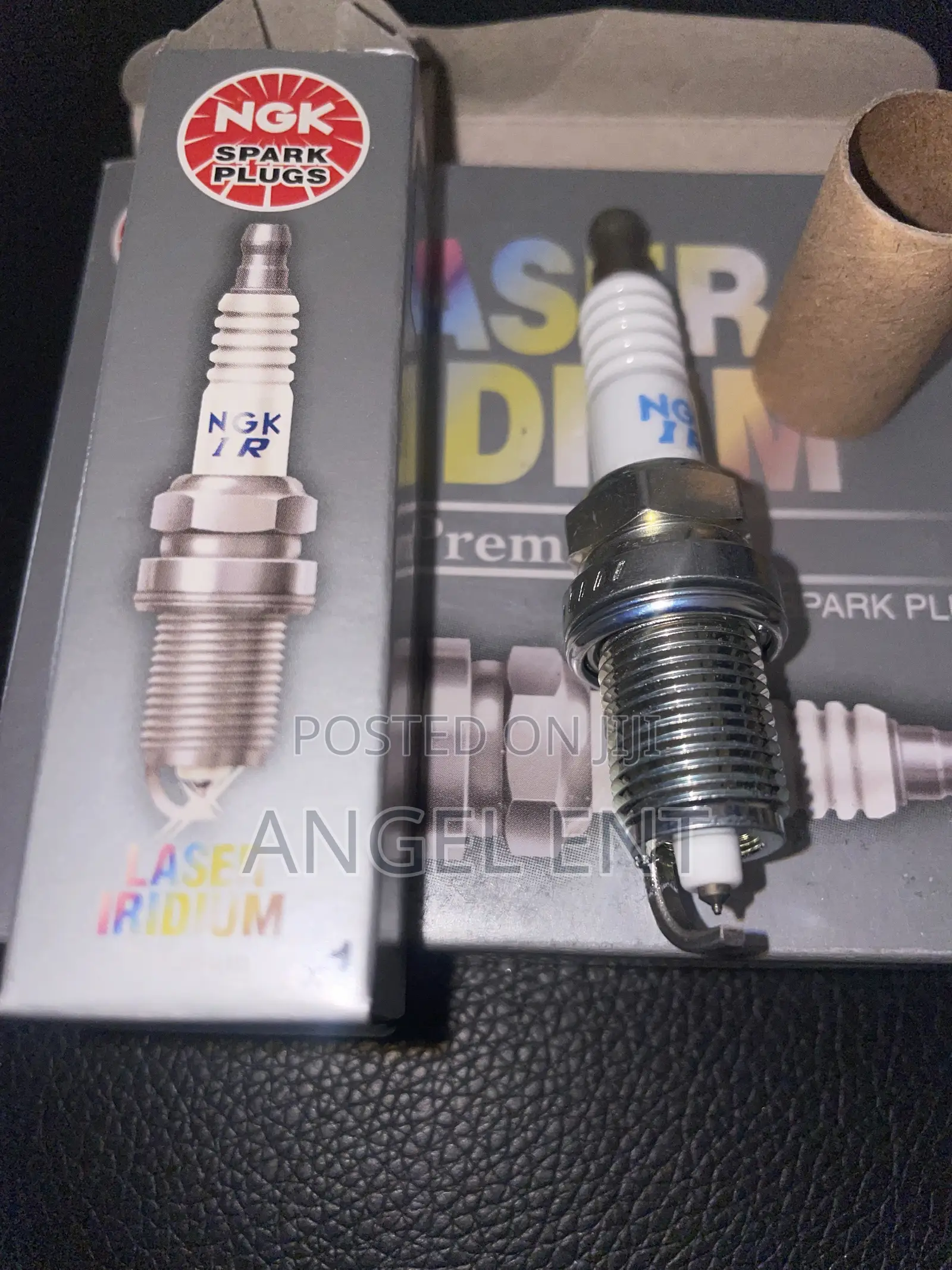 14 Short NGK Spark Plugs Available for Toyota/Accord/Acura Etc 4pcs