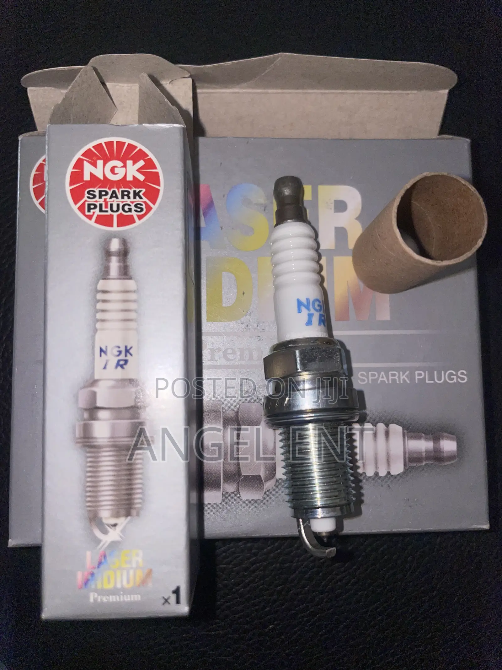 14 Short NGK Spark Plugs Available for Toyota/Accord/Acura Etc 4pcs