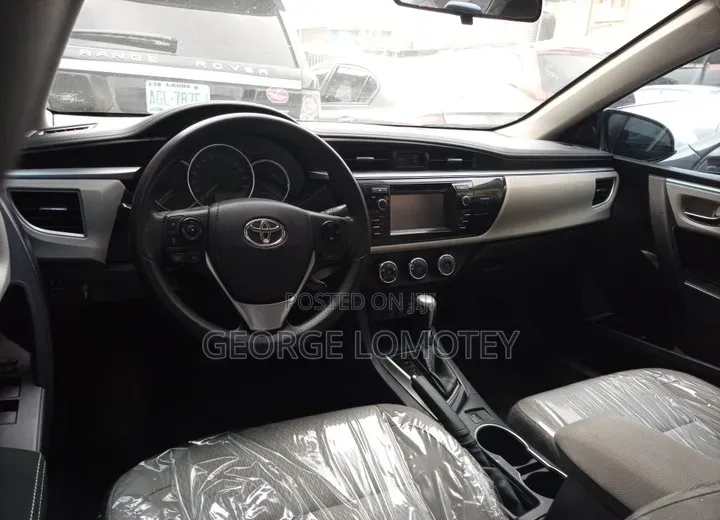 Toyota Corolla 2016 White