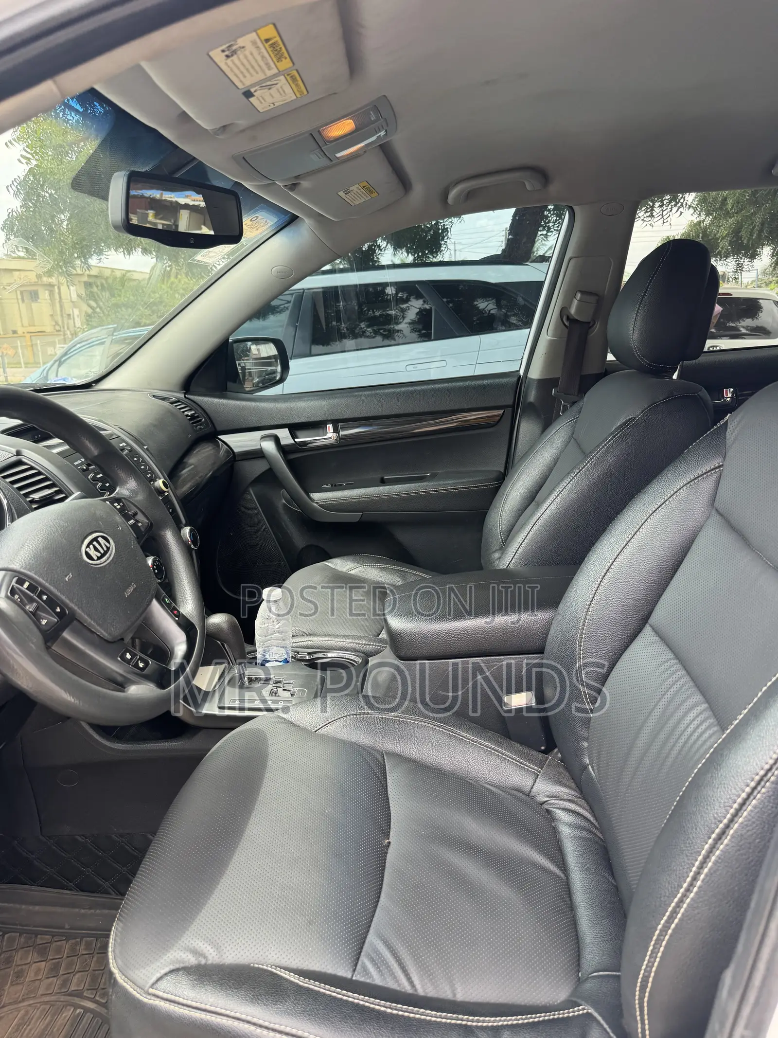 Kia Sorento 2011 White