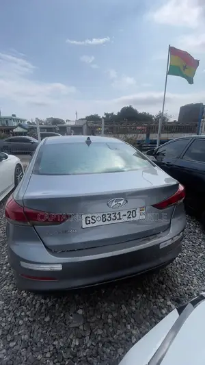 Hyundai Elantra 2017 Gray