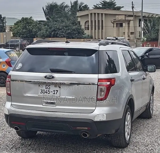 Ford Explorer 2015 Silver