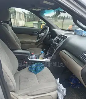 Ford Explorer 2015 Silver