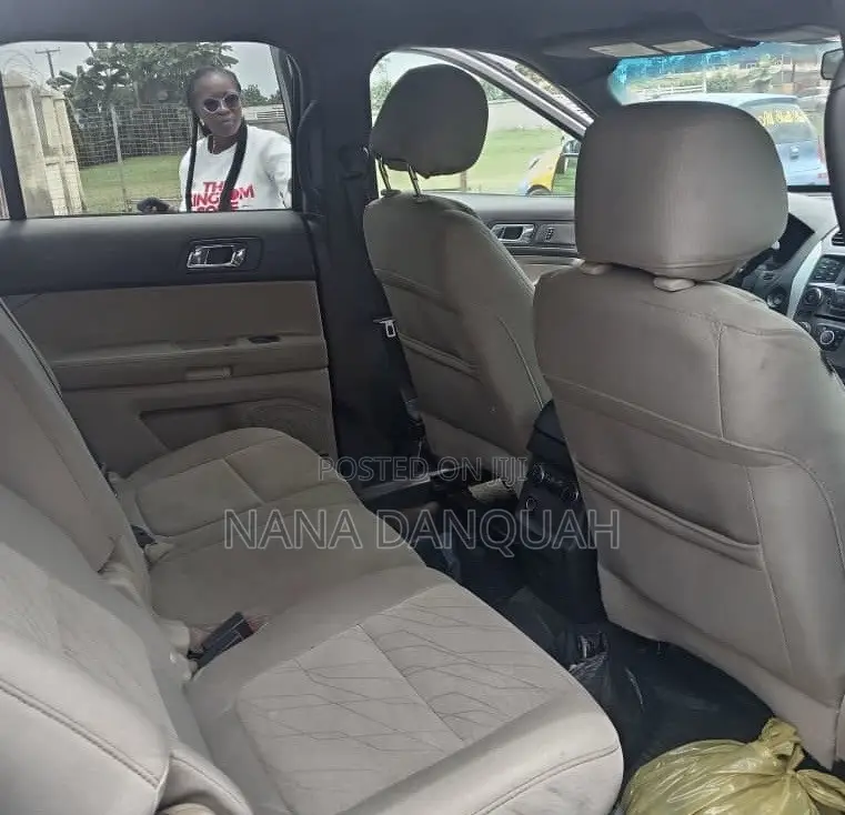 Ford Explorer 2015 Silver