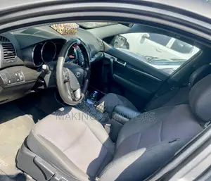 Kia Sorento LX 2012 Gray