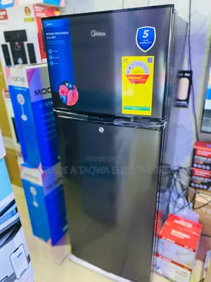 2 Star Energy Rating Midea 204-L Bottom Freezer