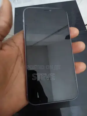New Apple iPhone 11 64 GB Purple