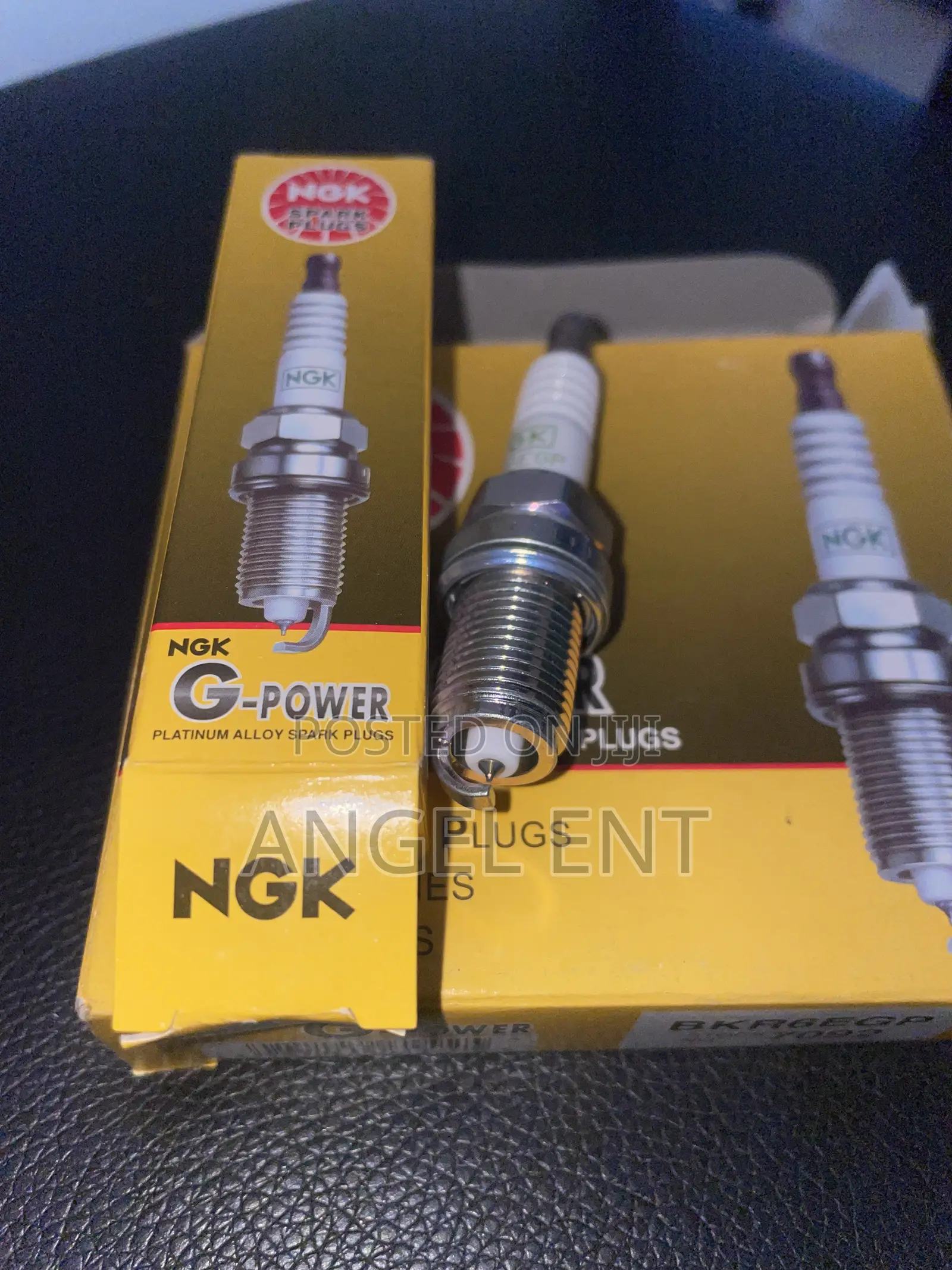 14 Short NGK G-Power Spark Plugs Available (4pcs)