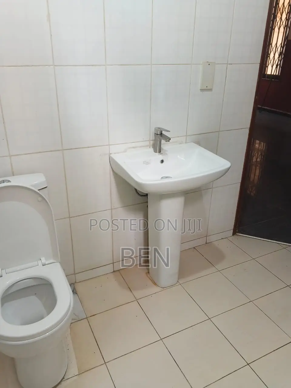 2bdrm Apartment in Nyamekye Lapaz, Nyanmekye for rent