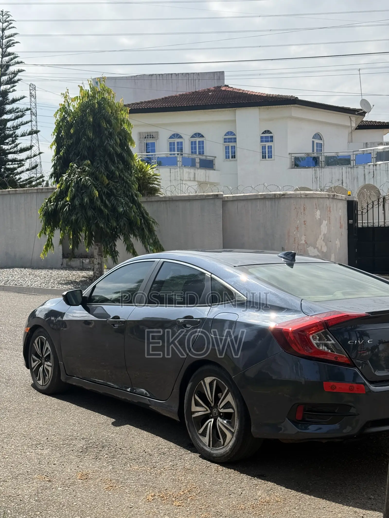 Honda Civic EX-L Sedan 2018 Gray