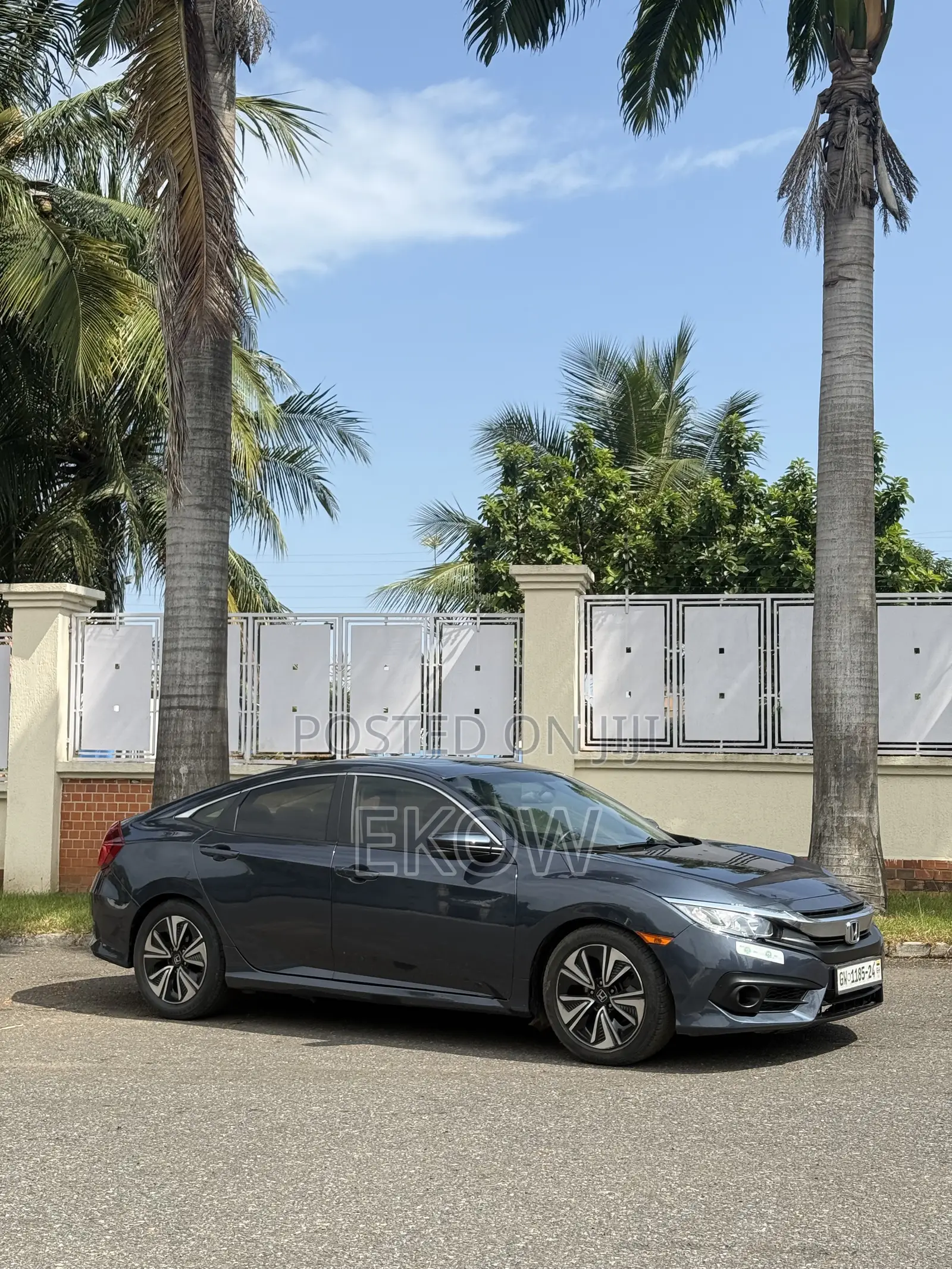 Honda Civic EX-L Sedan 2018 Gray